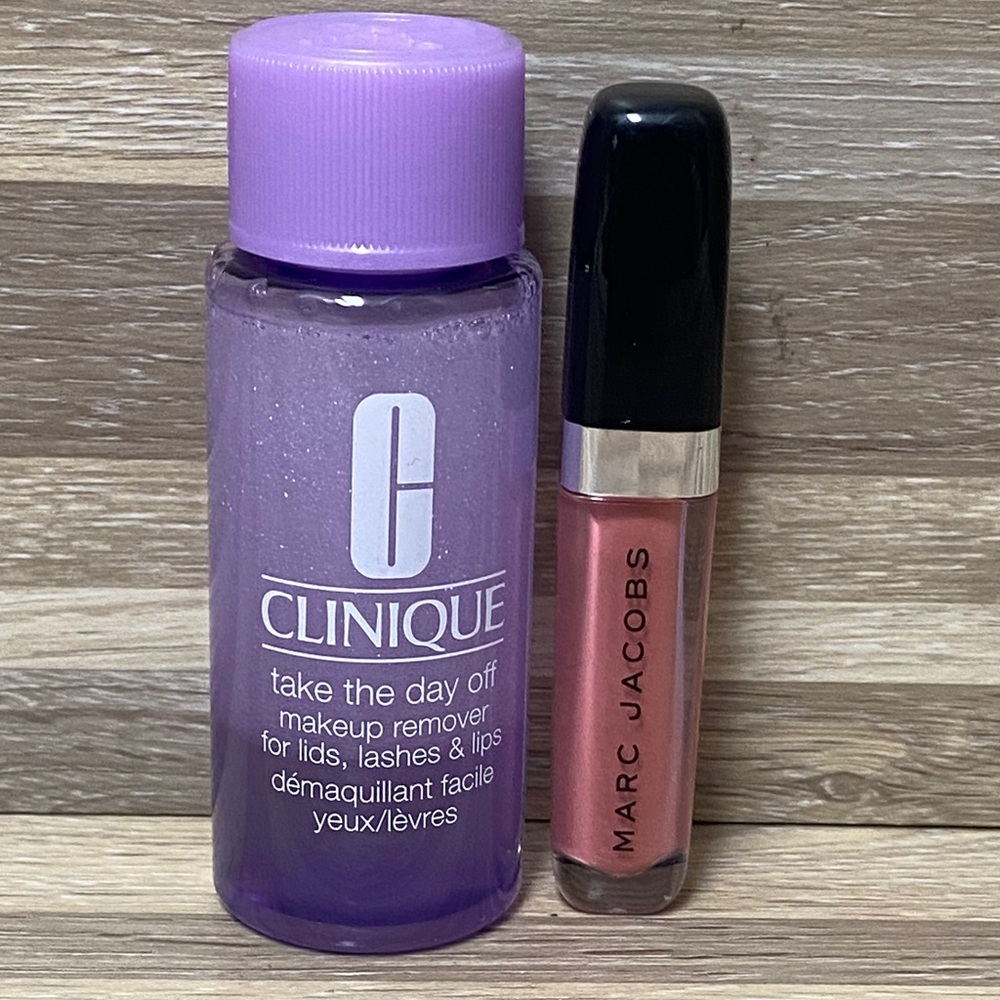 Clinique Makeup Remover and Marc Jacobs Lip Gloss 382 sugar high - Picture 3 of 5